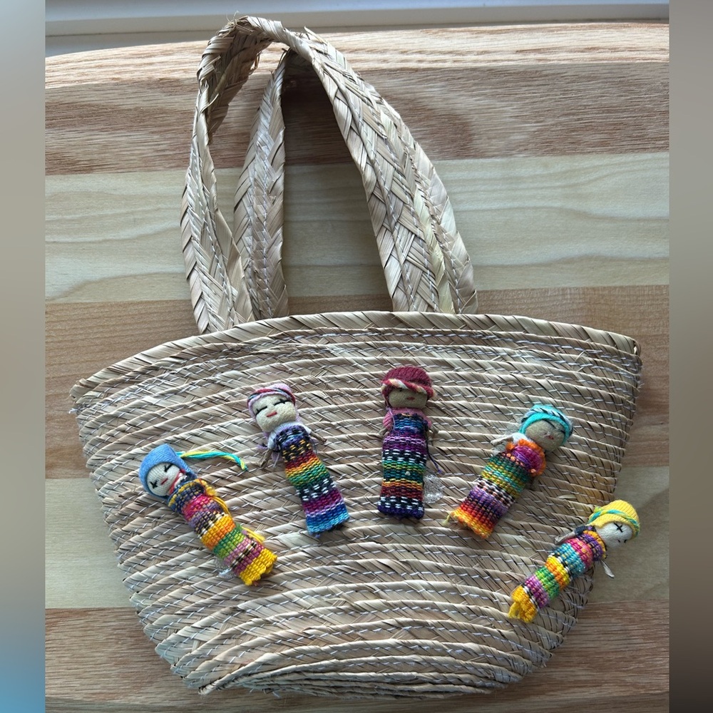 3/$30✨💙HANDCRAFTED Children’s Straw Tote with Worry Dolls🌈💙😇